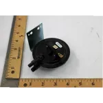 PressureSwitch w/AngleBracket For Cleveland Controls Part# RSS-495-172