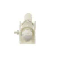 1888360600 Blomberg alternate view 4